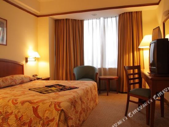 Mandarin Court Hotel