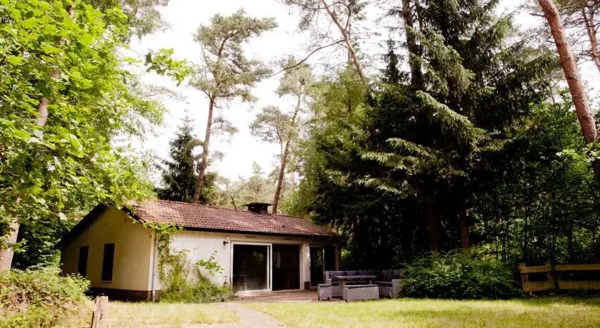 Lovely chalet in the woods
