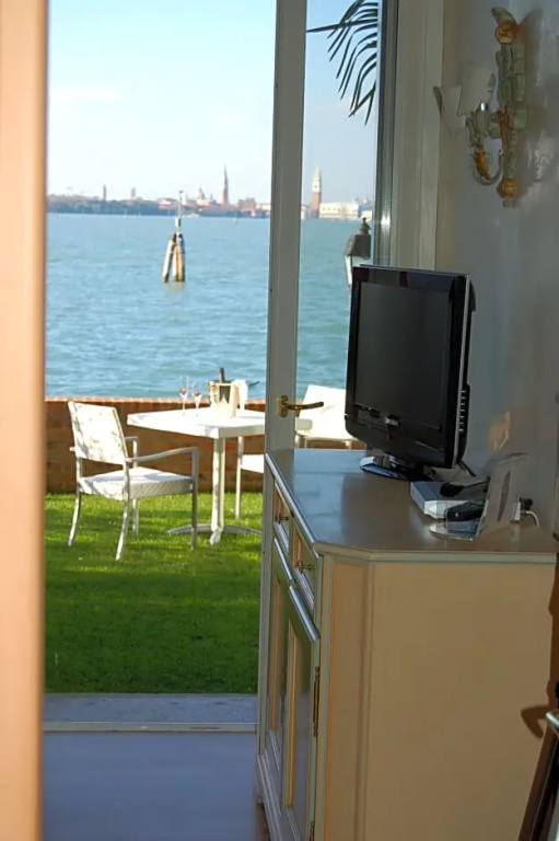 Standard room with bay view