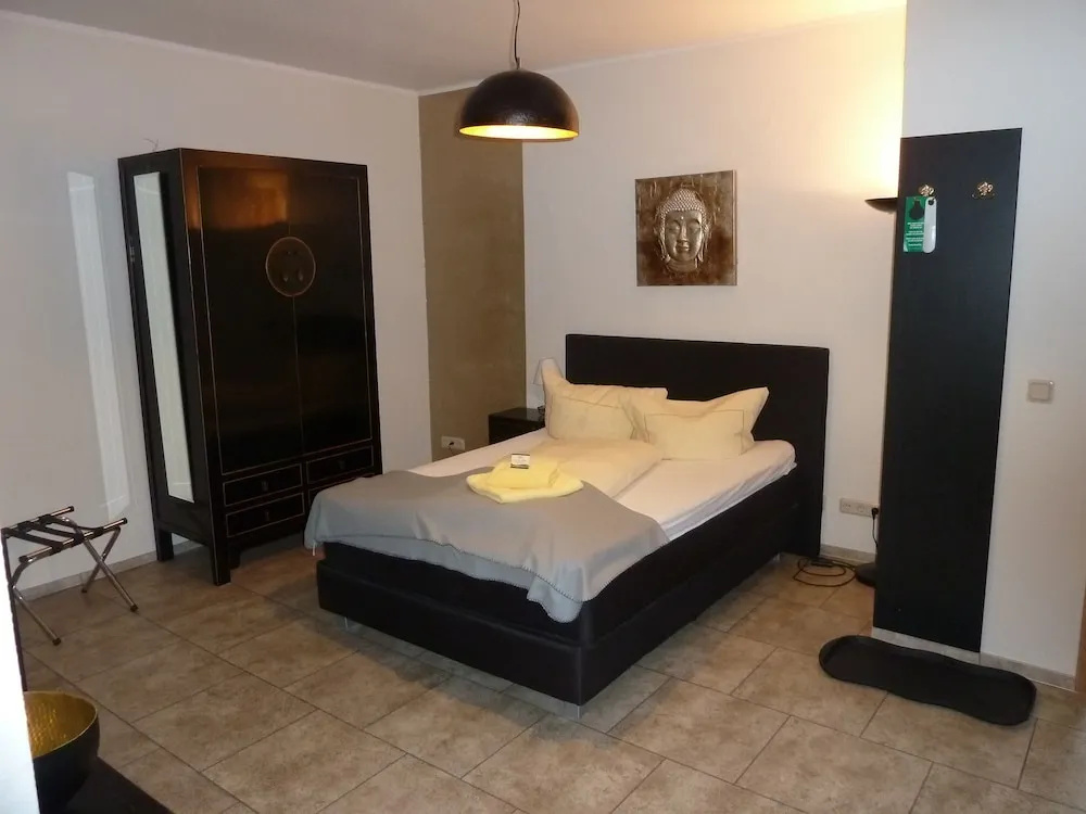 Hotel Pension Mandy - Chambres