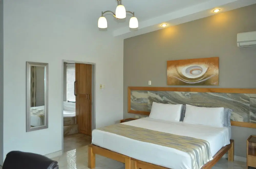 Hotel photo 2