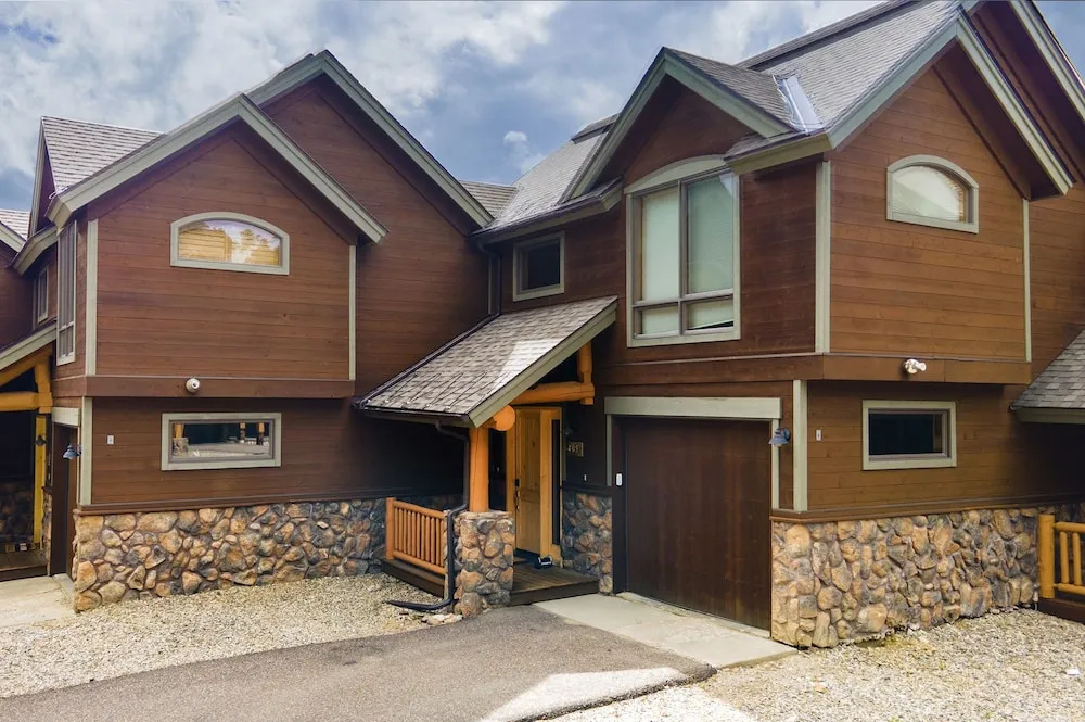 Antler Way At Lakota.... 3 Bedroom Townhouse by RedAwning