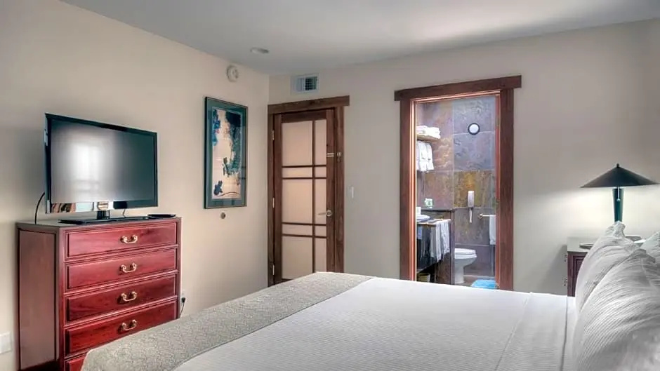 Dinah's Garden Hotel - Chambres