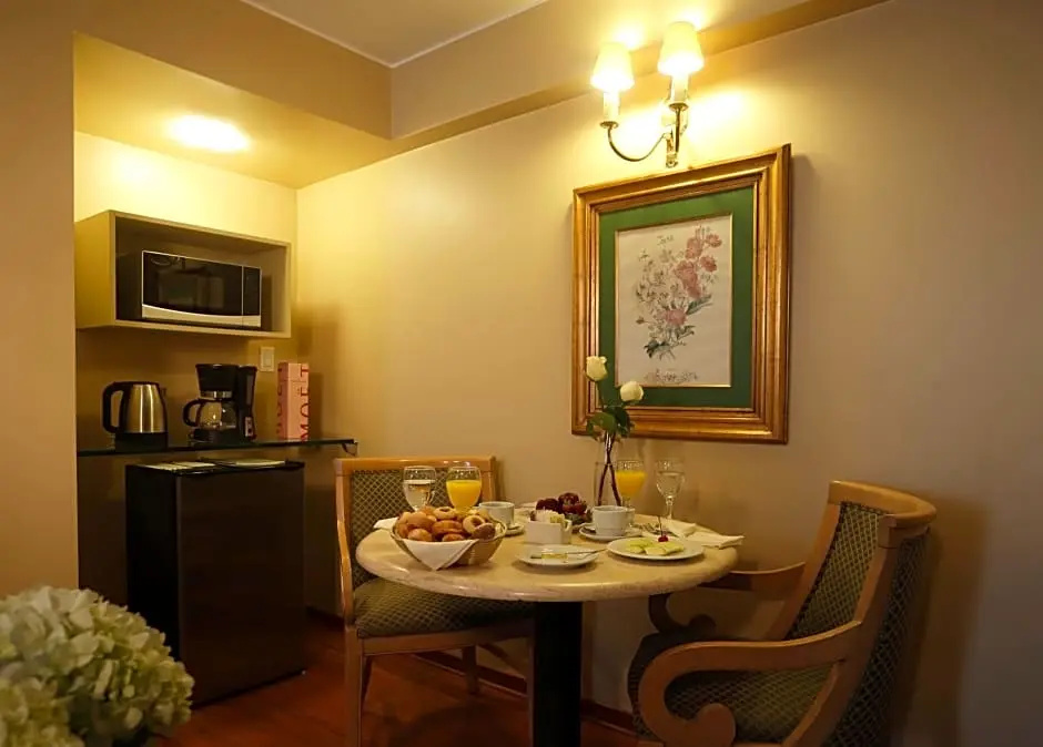 Quadruple Junior Suite