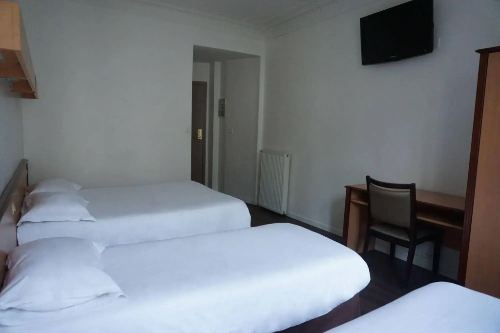 Отель Hotel Liège Strasbourg в Париже