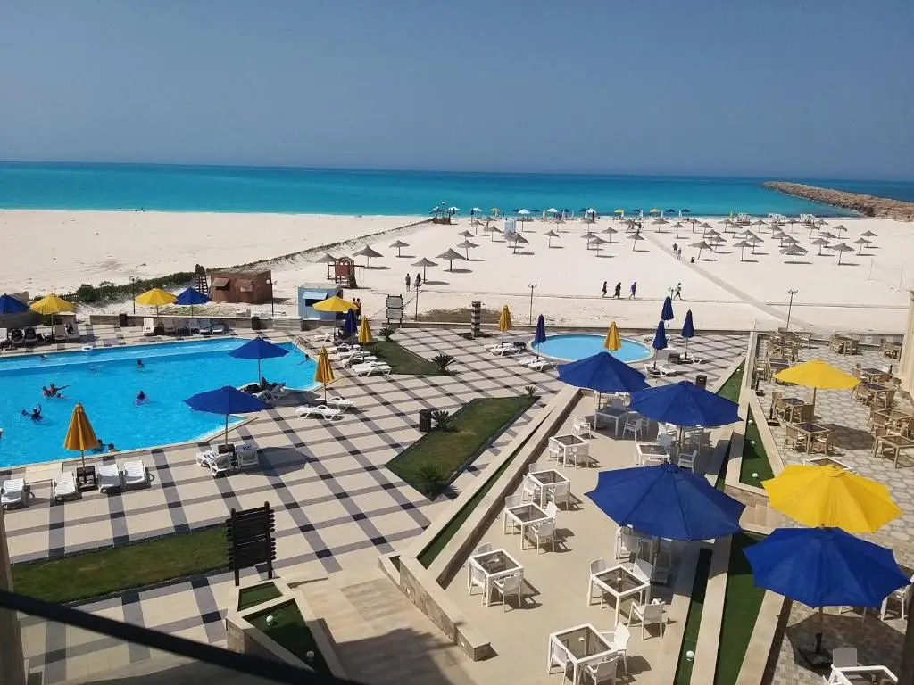 Beach & Waterfront