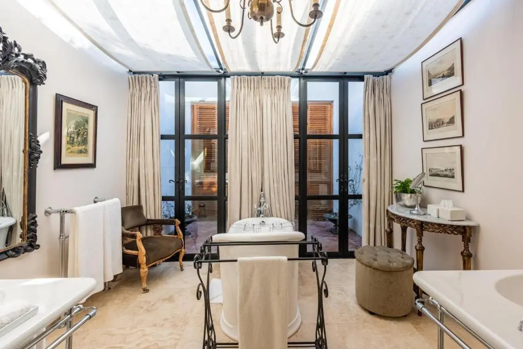 Luxury room