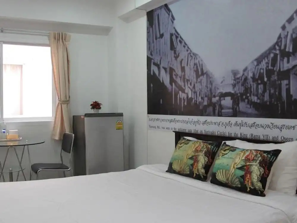 Standard Double room (full double bed)