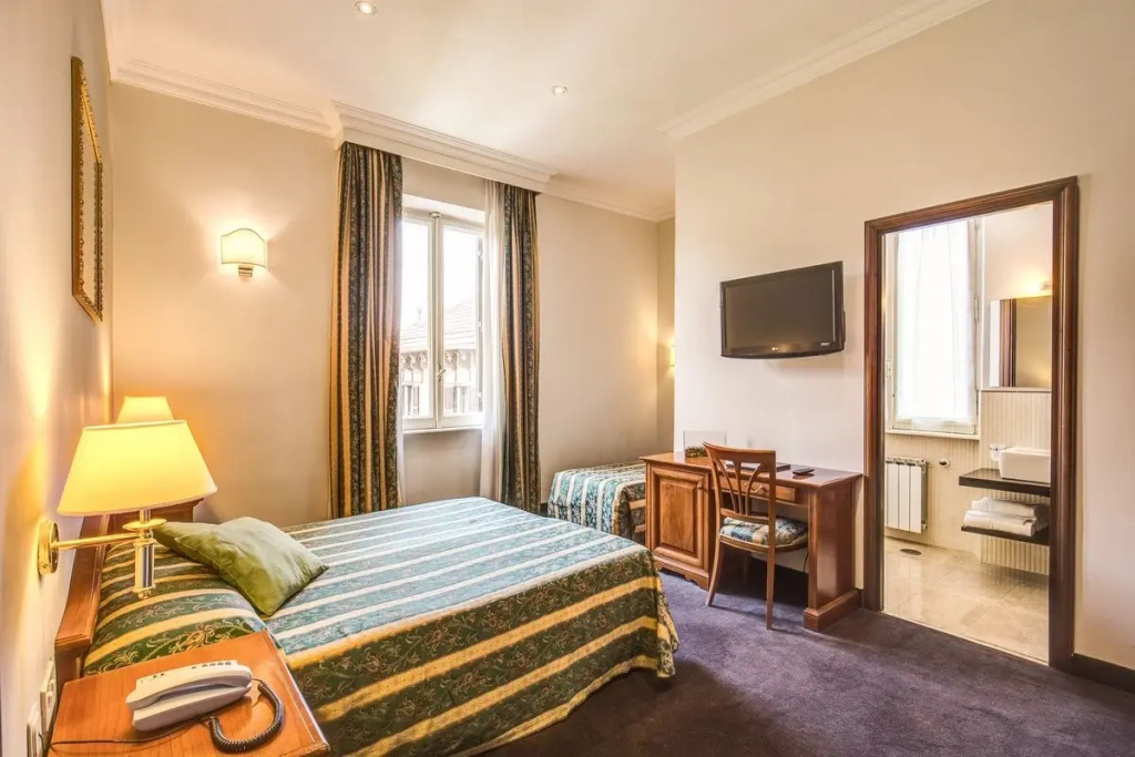 Hotel photo 8