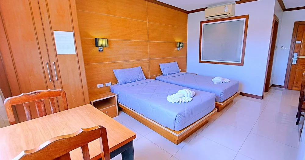 Двухместный номер Standard 2 отдельные кровати в Green Harbor Hotel & Service Apartment