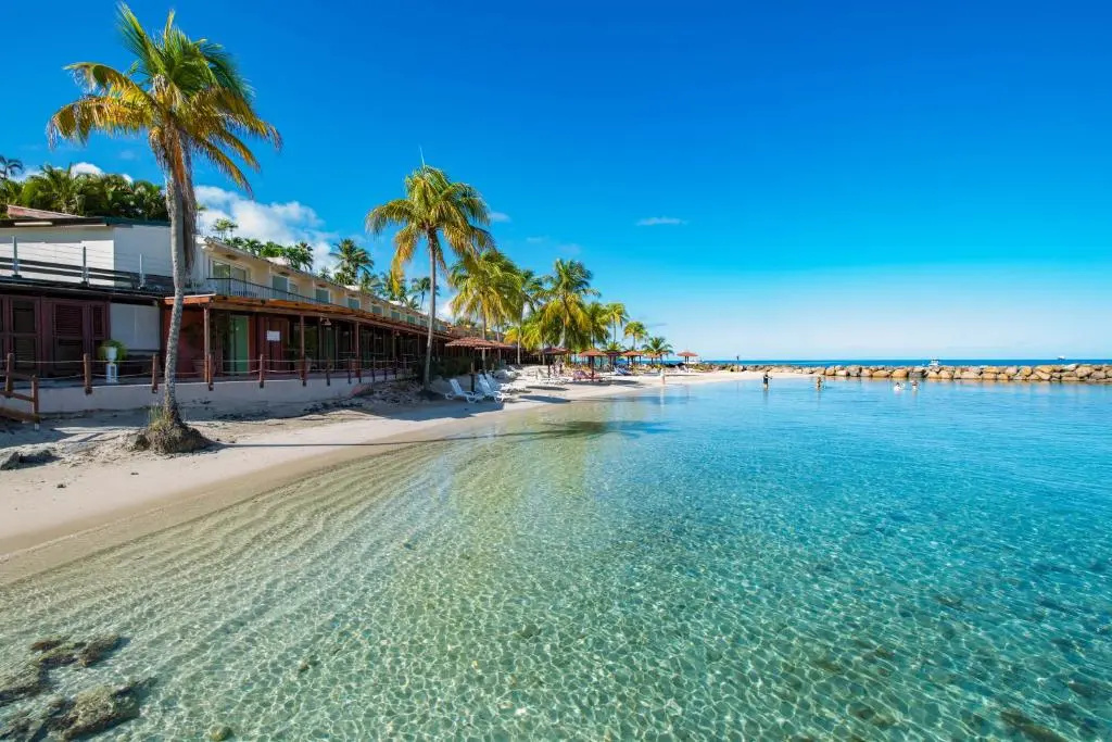 Beach & Waterfront