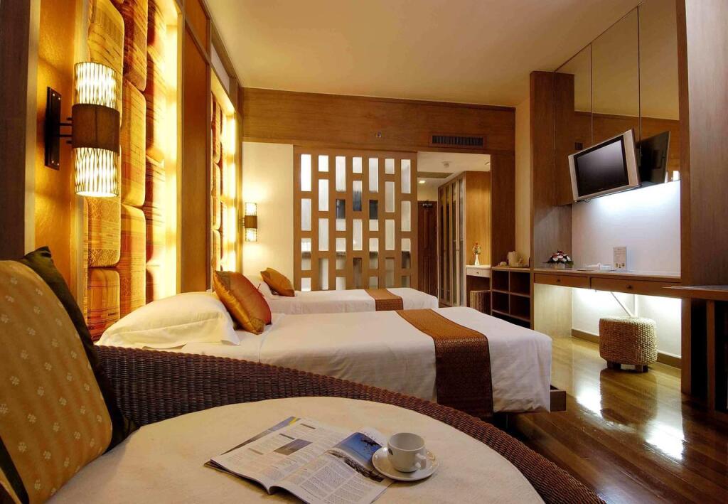 Royal paradise resort (1st line). Royal paradise resort and spa тайланд. Роял парадайз патонг. Пхукет парадайз отель. Royal paradise патонг.