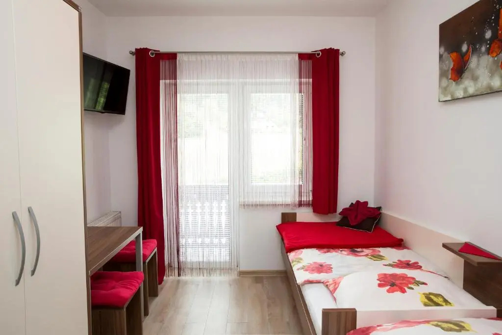 Standard Double room with balcony (twin beds)