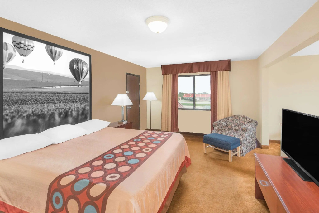 Double Suite (full double bed)