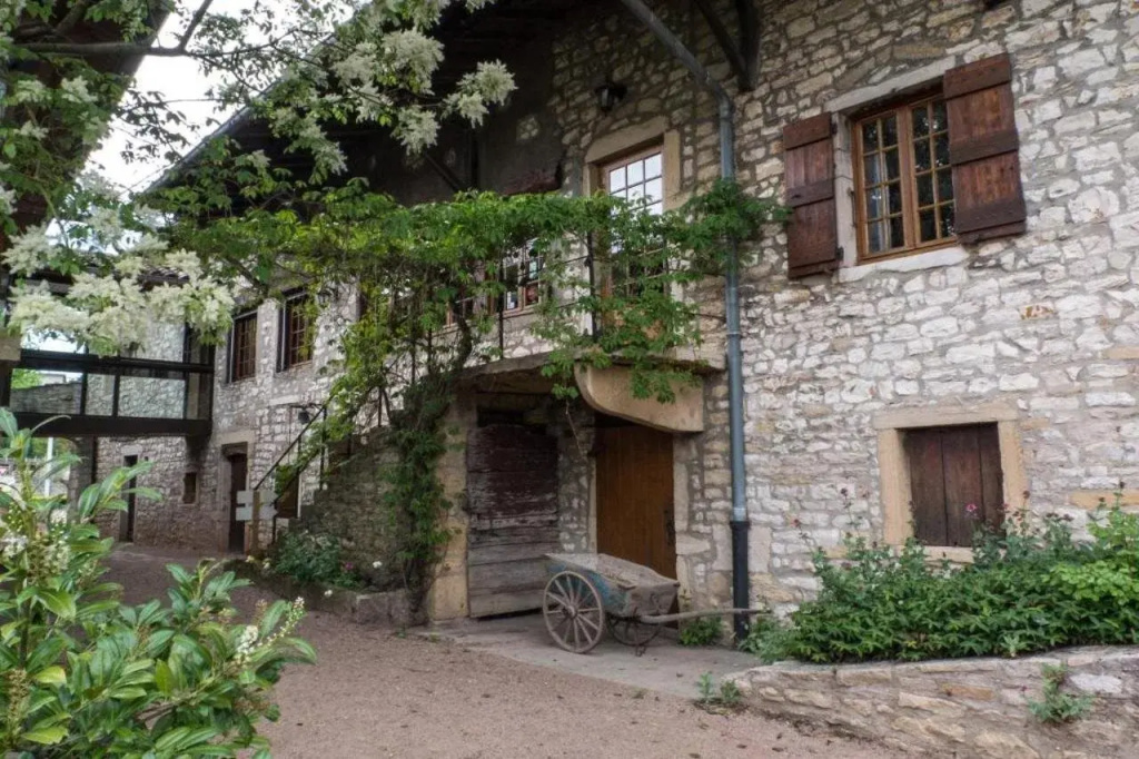 Logis Hôtel Restaurant La Vieille Ferme