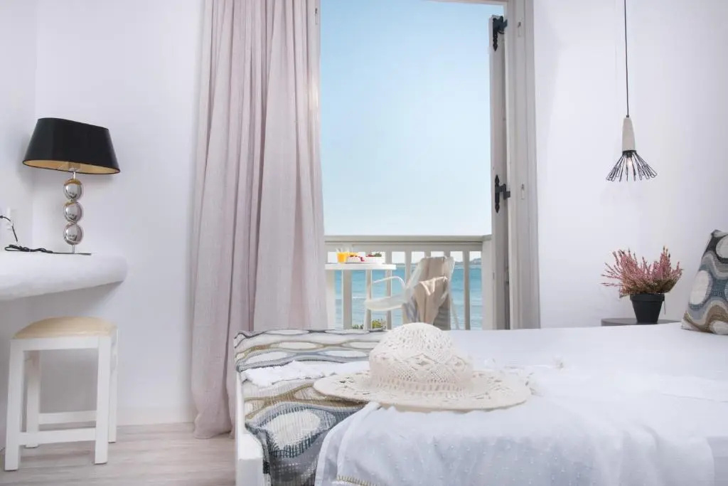 Double Studio with sea view (full double bed)
