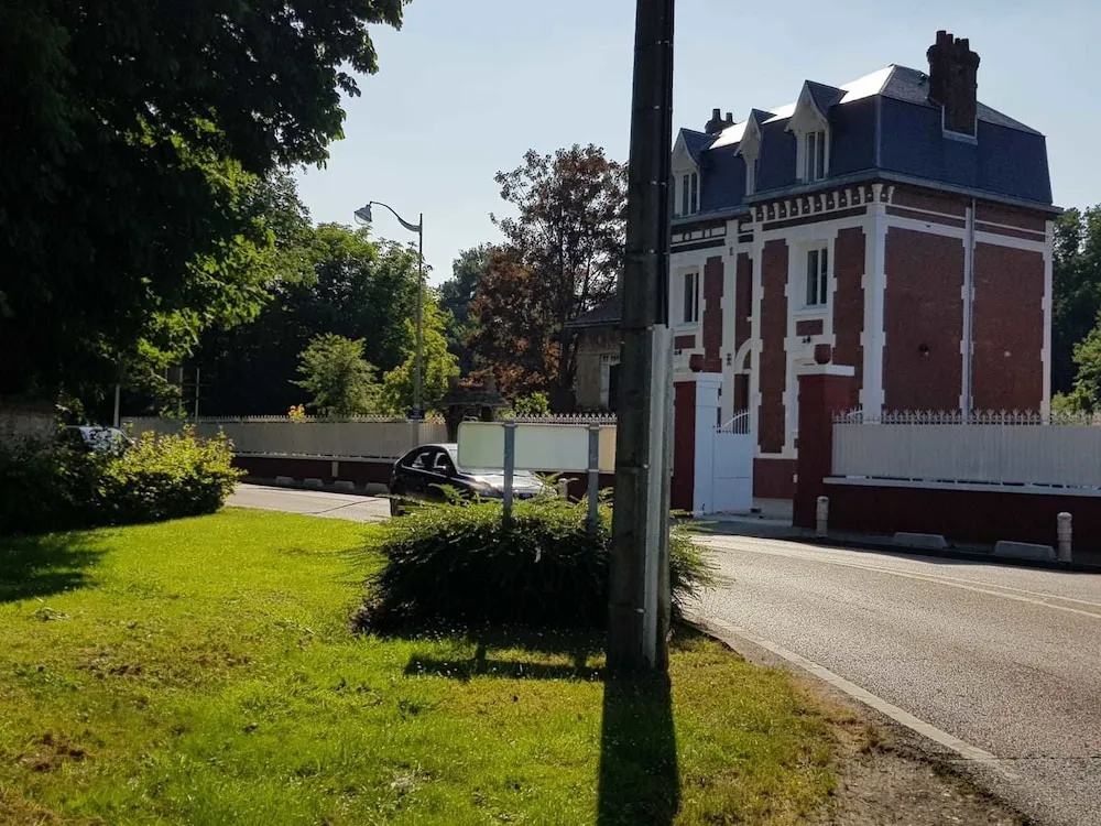 Voir la photo 1 — Hameau des Essarts