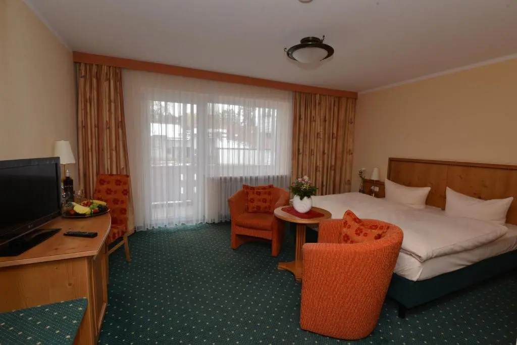 Standard Double room (full double bed)