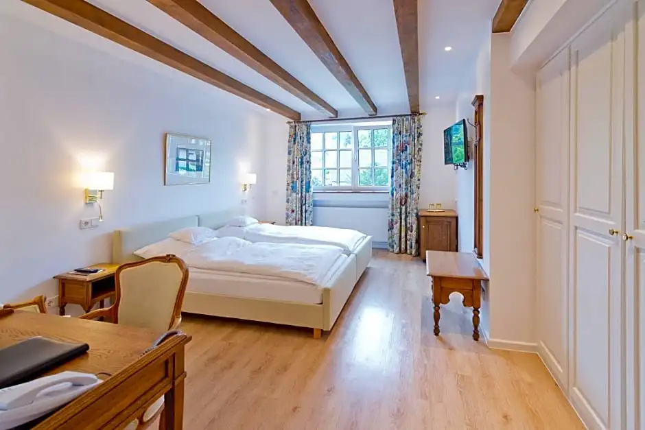 Romantik Waldhotel Mangold - Chambres