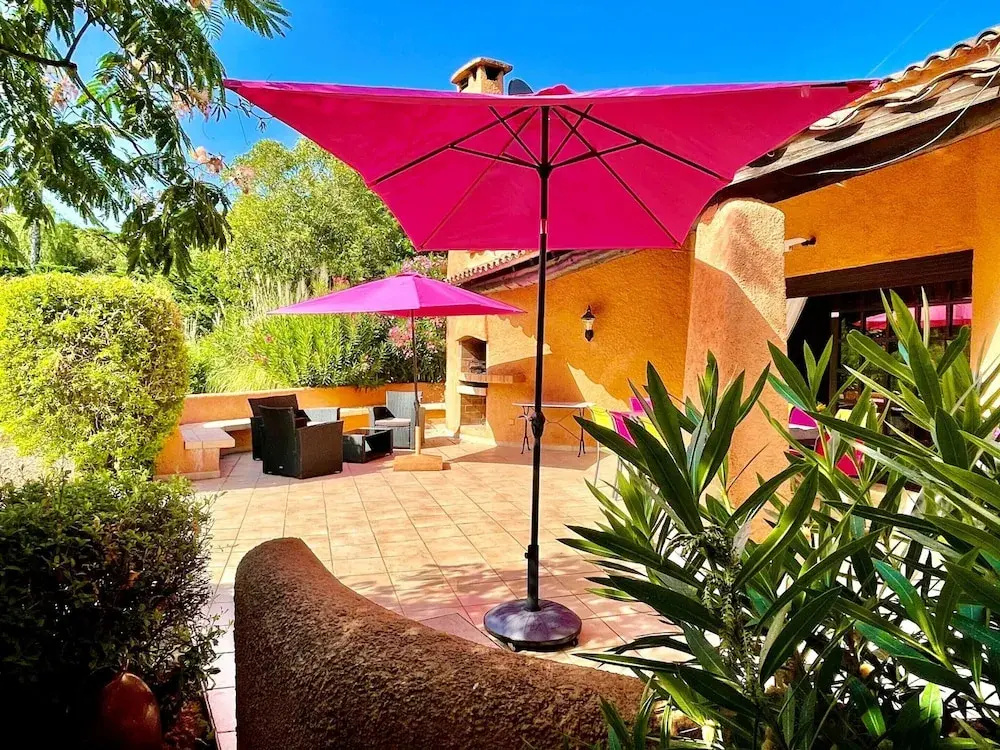 Afficher la photo 8 — Majestic Villa in Lecci With Garden