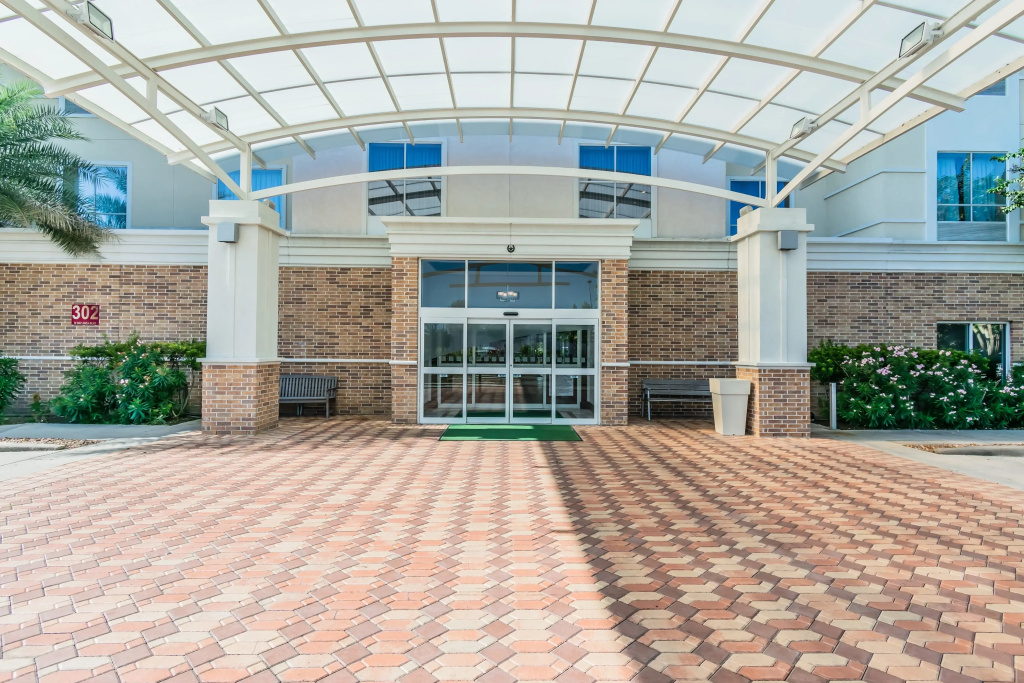 Holiday Inn Houston Webster by IHG