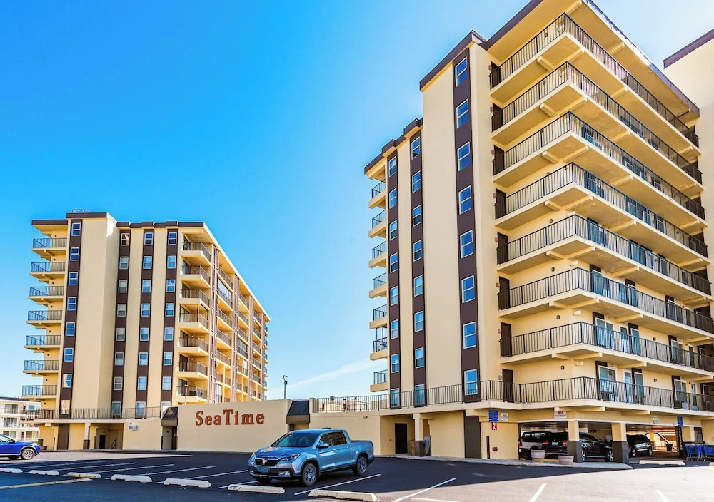 200 Yards to Shore! Quaint Ocean City Condo