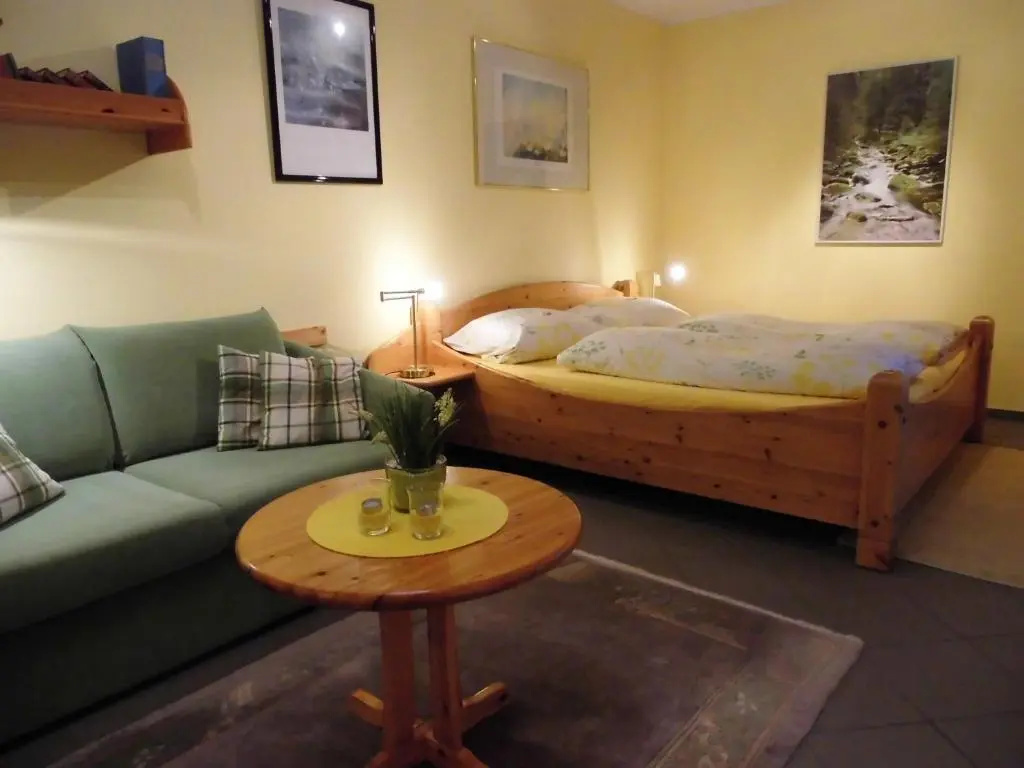 Gesund Wohnen Ferienwohnung/Apartments - Chambres