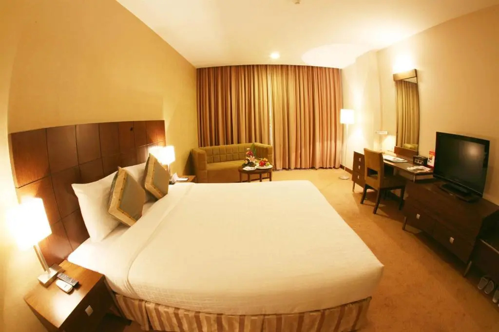 Aurora Hotel Plaza - Chambres