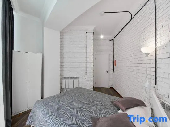 Двухместный номер Standard с балконом двуспальная кровать в Hannah Inn budget hotel