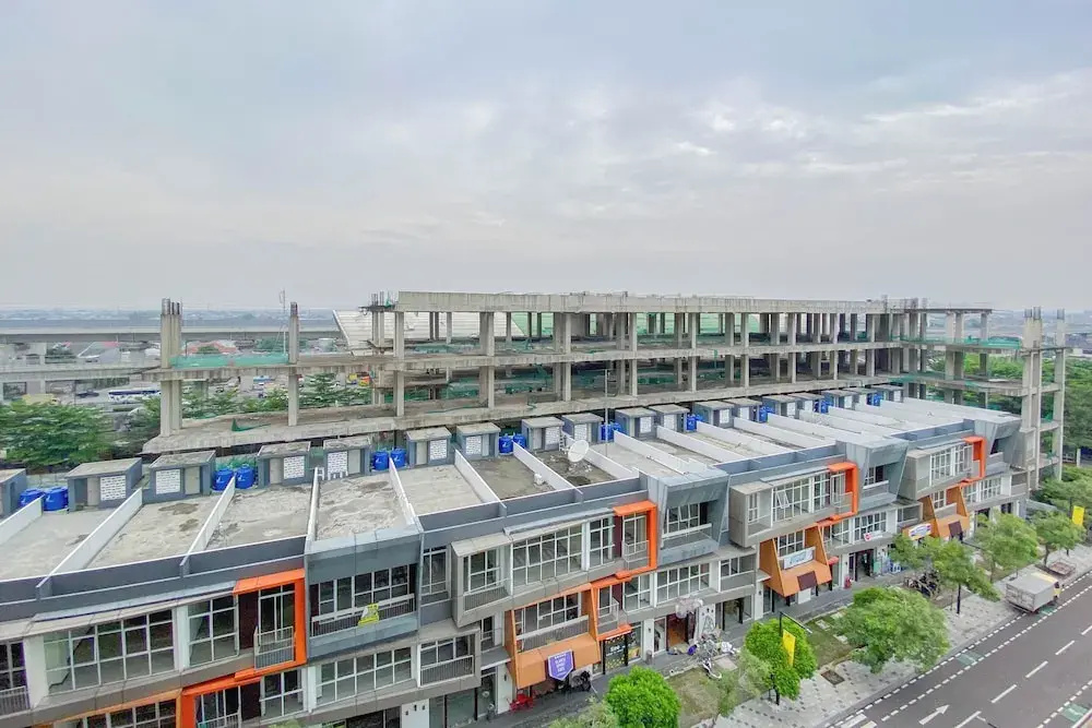 Minimalist and Cozy Studio LRT City Jatibening Apartment