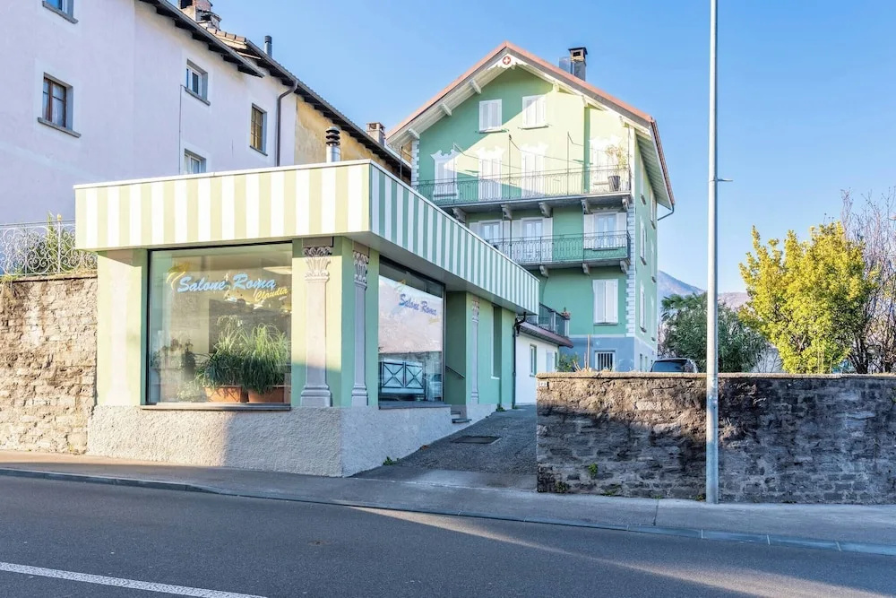 Unique Vacation Rental in Losone