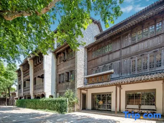 Yanguan Chaolezhicheng Shuishi Hotel