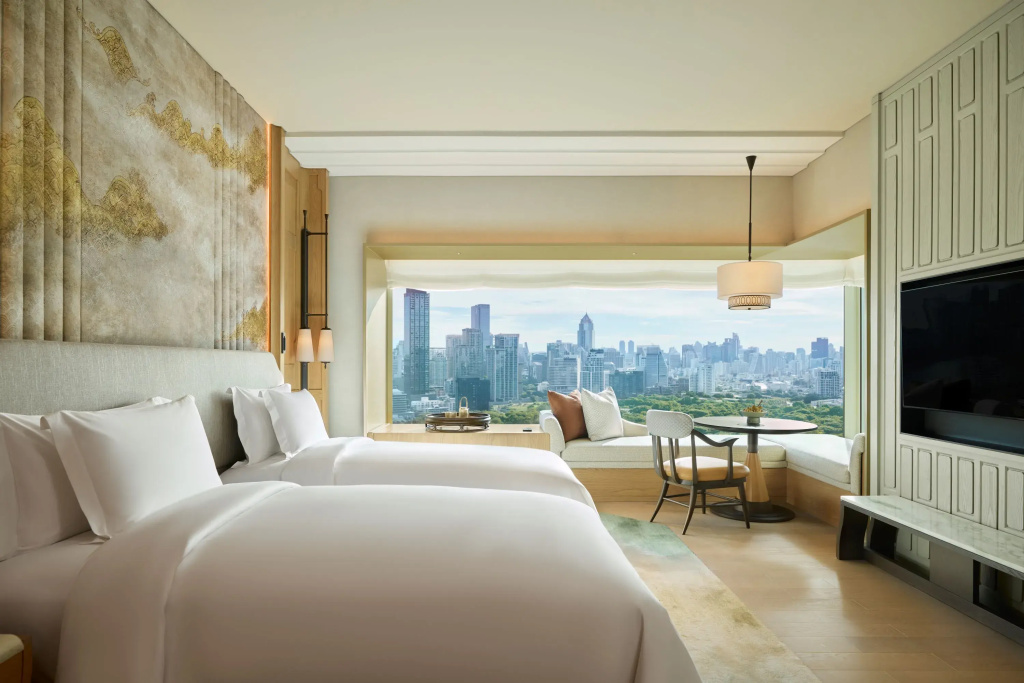 Deluxe Quadruple room with park view