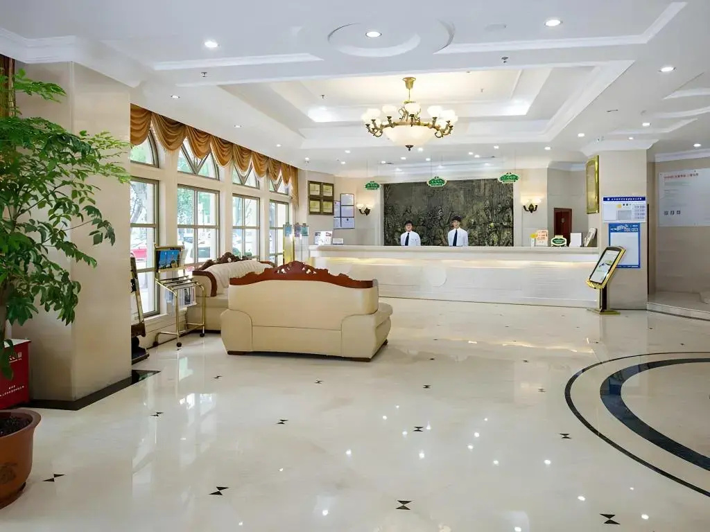 Vienna Hotel Guangdong Huizhou Maidi South Road