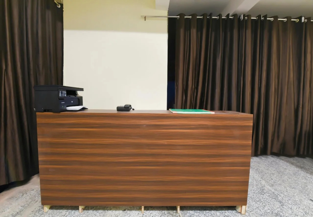 Lobby & Reception