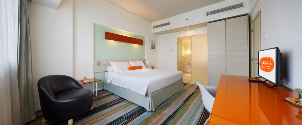 HARRIS Hotel & Conventions Kelapa Gading Jakarta - Tap to explore photos