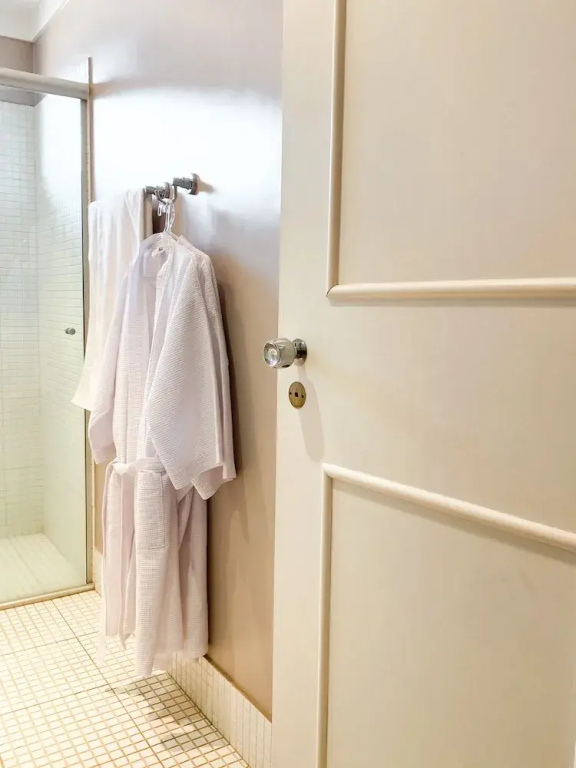 Premium Double room (full double bed)