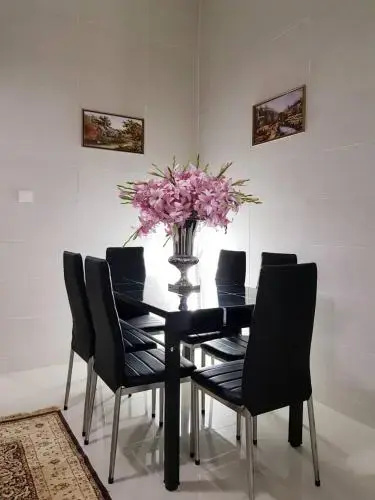 One Sierra 5 Bedrooms Semi D