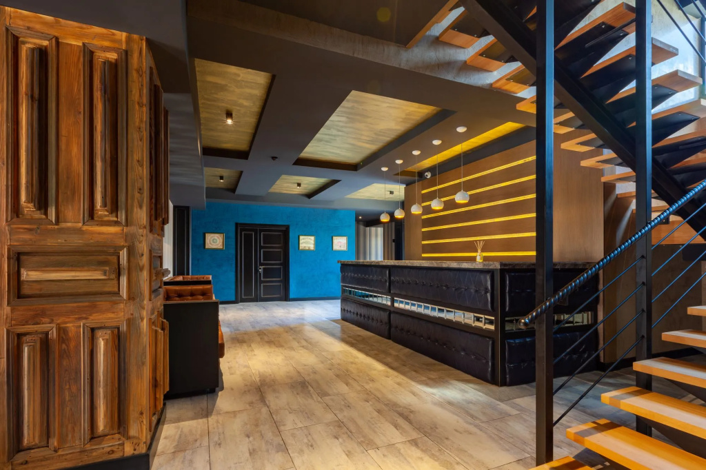 Lobby & Reception