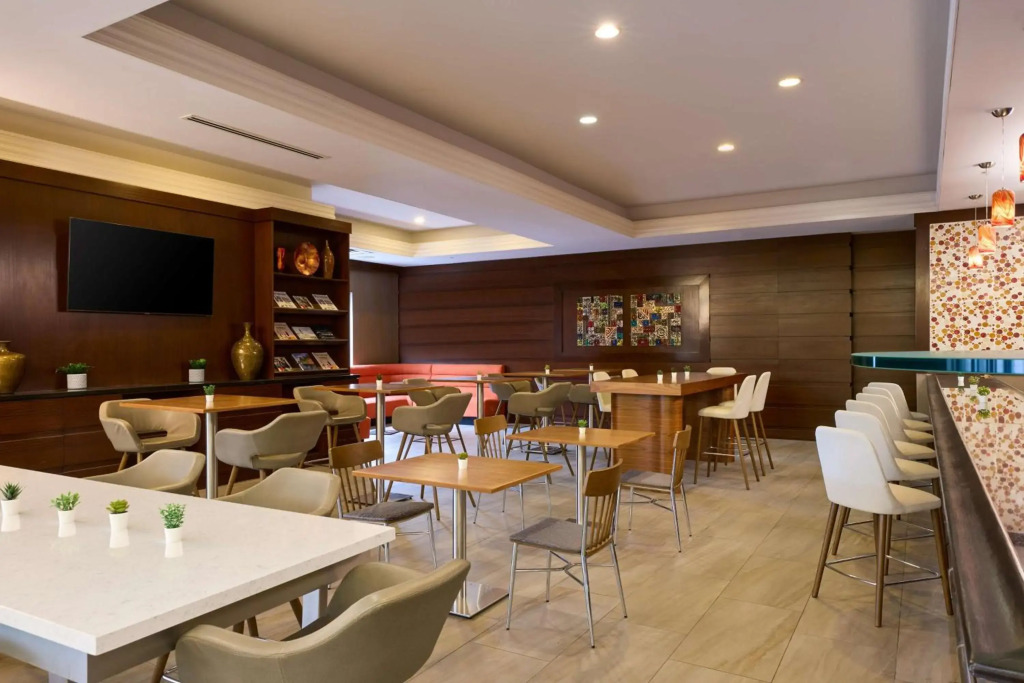 DoubleTree by Hilton Minneapolis Airport, MN - фото 29