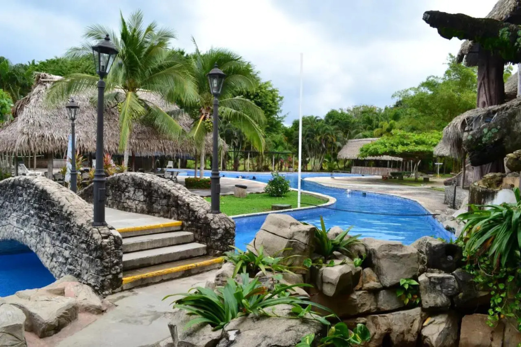 Amatique Bay Hotel - Général