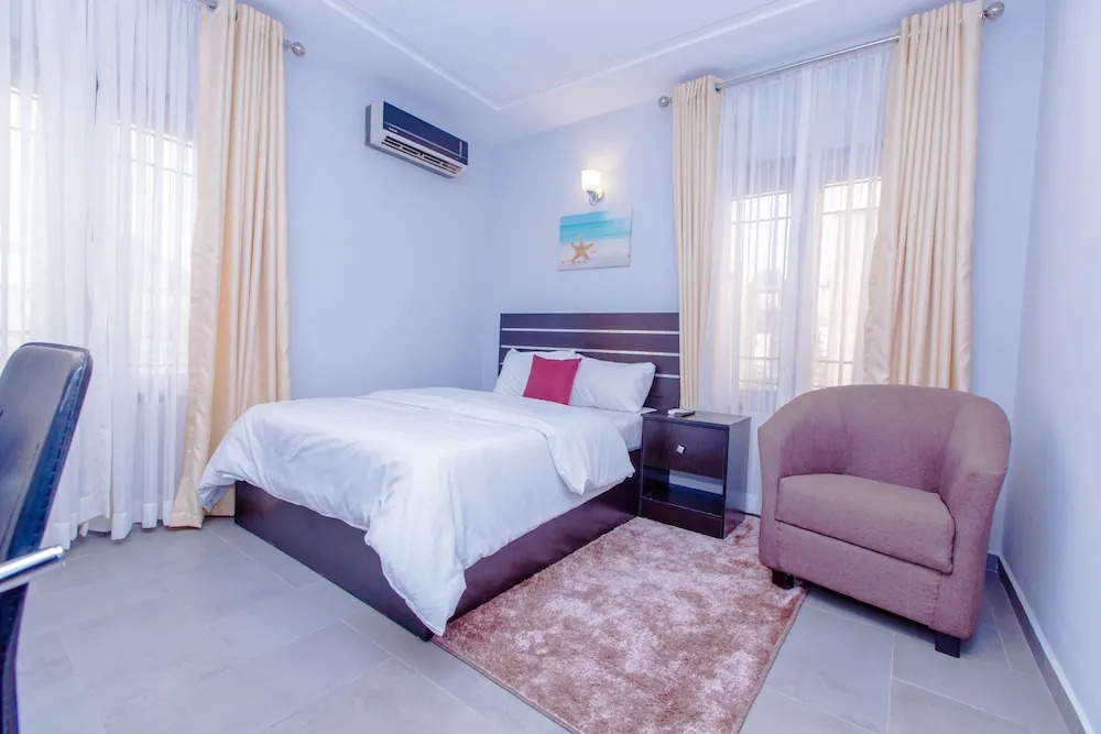 Tenny's Place Apartments - фото 2