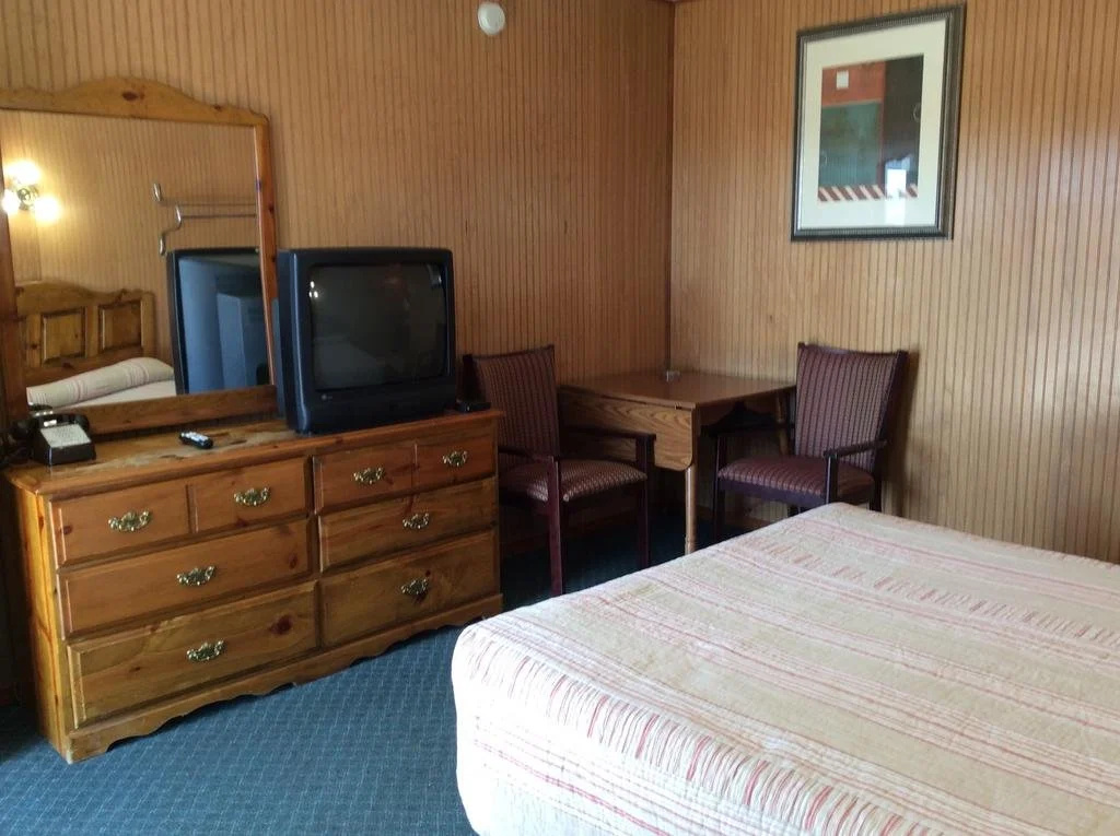 Country Inn Motel