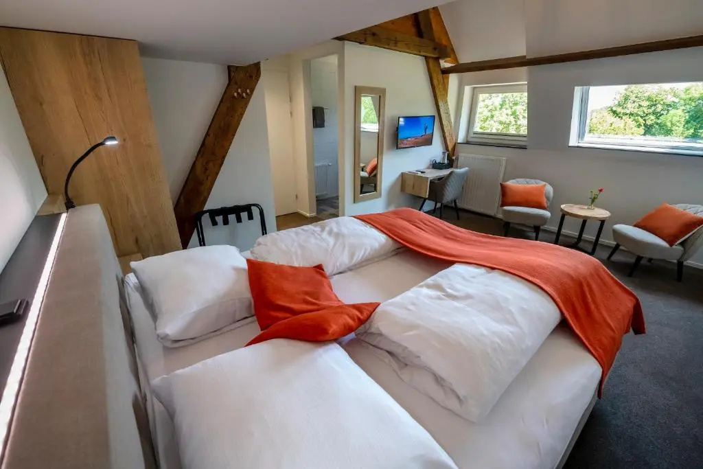 Economy room