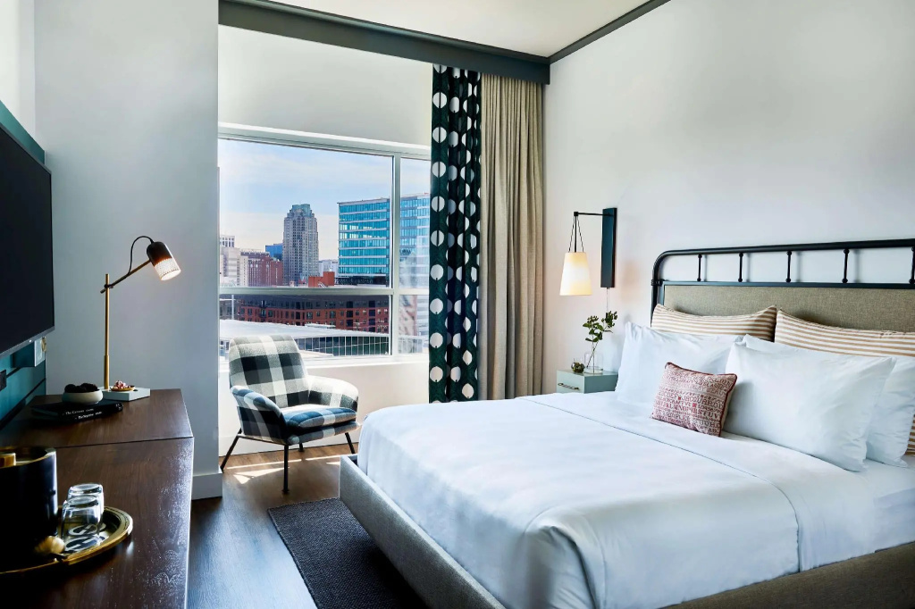 Standard Double room (full double bed)