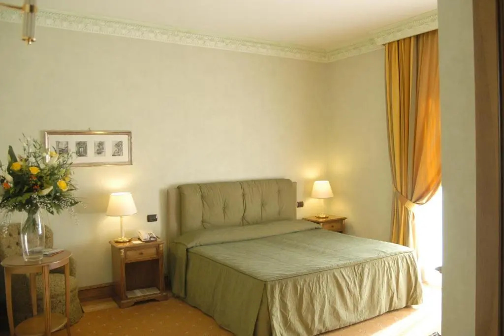 Superior Double room (full double bed)