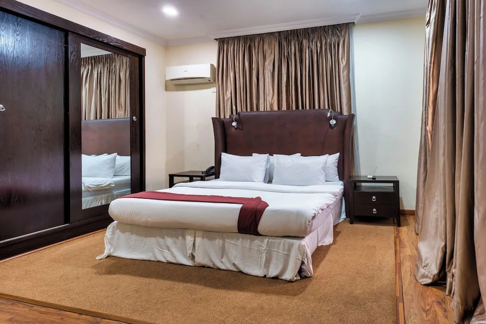 Executive Suite