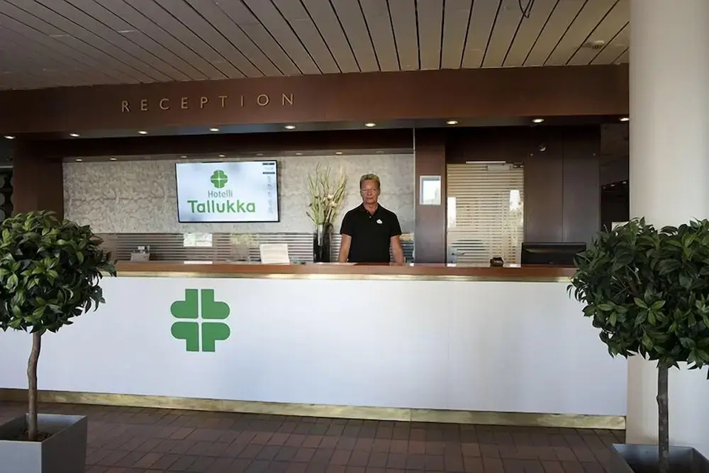 Lobby & Reception