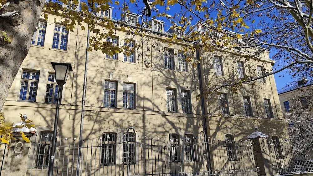 Appartements Schwere Reiter Straße