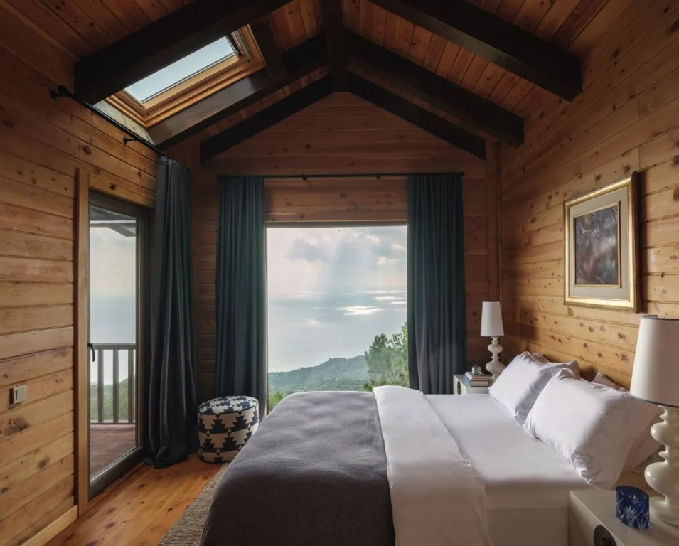 Simurg Inn — 2